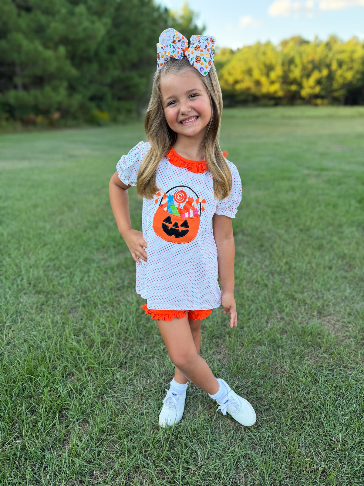 RTS - PUMPKINS & HALLOWEEN - Applique Candy Bucket Girl Short Set