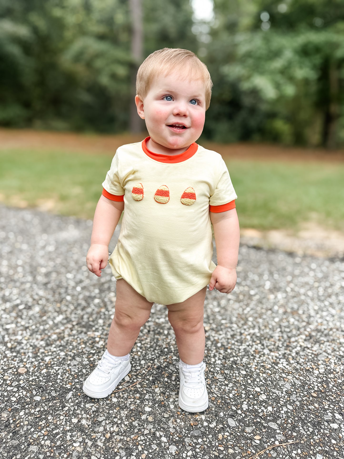 French Knot Candy Corn Boy Bubble