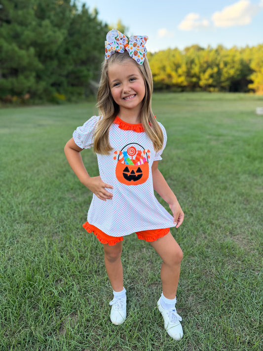 RTS - PUMPKINS & HALLOWEEN - Applique Candy Bucket Girl Short Set