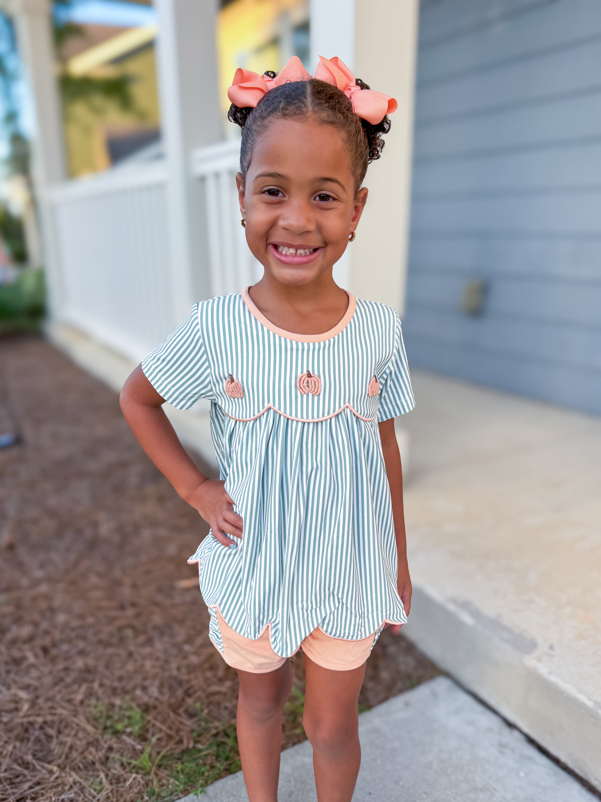 RTS - PUMPKINS & HALLOWEEN - Bullion Stitch Pumpkins Girl Shortie Set