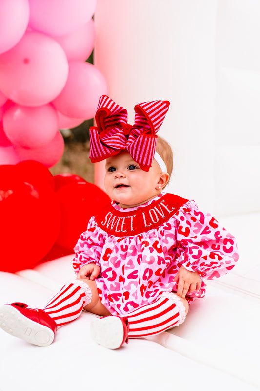 RTS - Valentine Cheetah Girl Bubble - “X❤️X❤️”