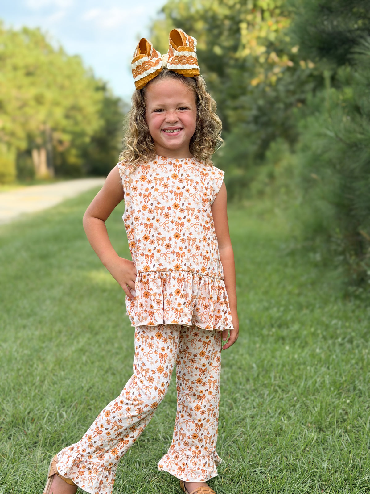 RTS - AUTUMN BASICS - Autumn Basics Girls Only - Golden Sunflower Girl Pant Set
